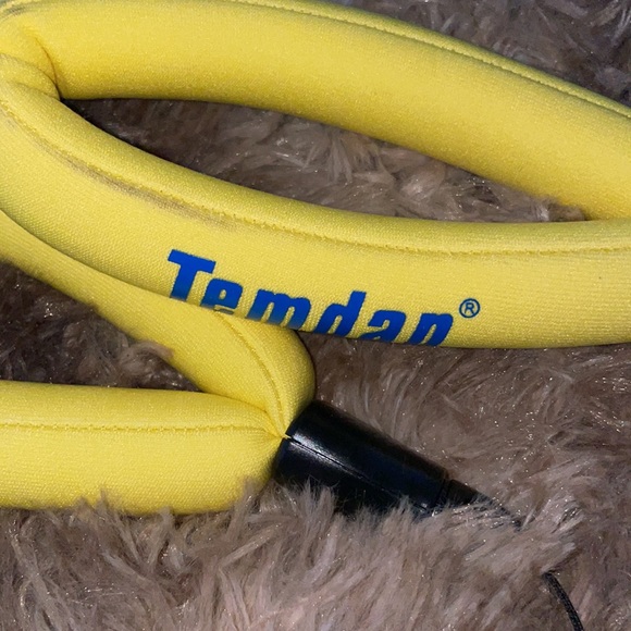 Temdan water floatation device for beach water park river cell phone iPhone - Picture 4 of 9